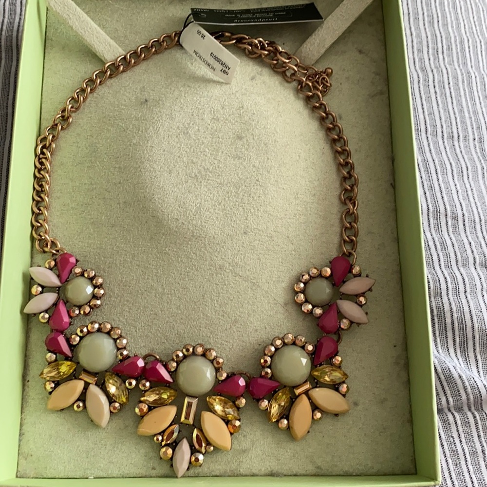 Statement necklace